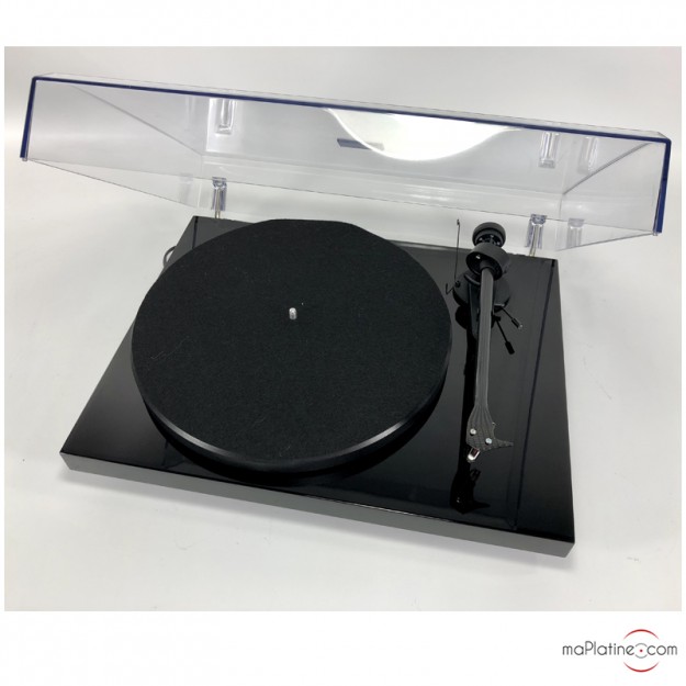 Platine vinyle d'occasion Pro-Ject Debut Carbon Platine vinyle d'occasion Pro-Ject Debut Carbon