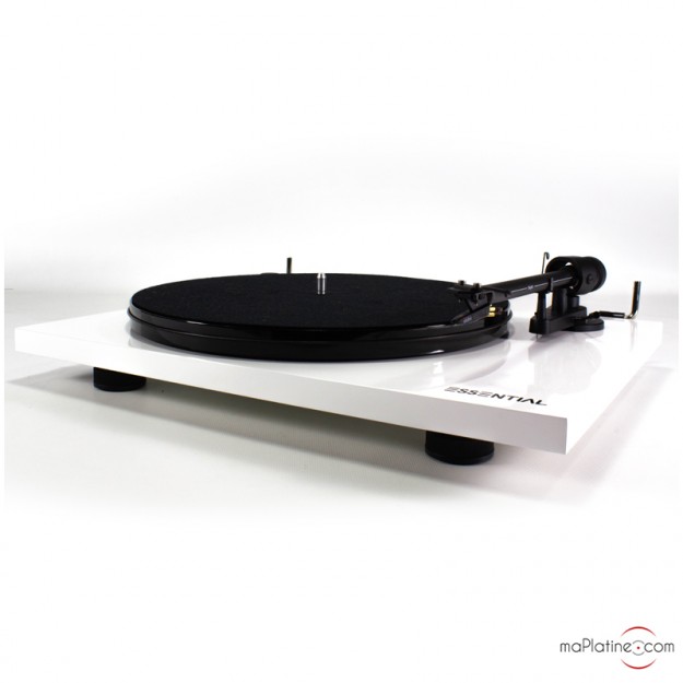 Platine vinyle d'occasion Pro-Ject Essential III Phono Platine vinyle d'occasion Pro-Ject Essential III Phono