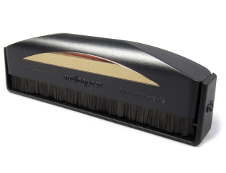 BROSSE ANTISATIQUE AUDIOQUEST LP CLEANER GOLD BROSSE ANTISATIQUE AUDIOQUEST LP CLEANER GOLD
