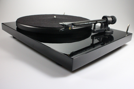 Platine vinyle Pro-Ject Debut Carbon noire