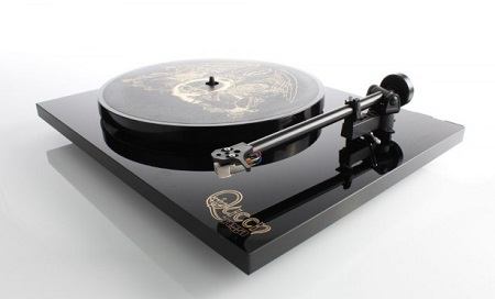 Nouvelle platine vinyle REGA RP1 Queen