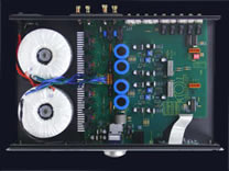 Intérieur de l'ampli intégré Atoll IN100SE Intérieur de l'ampli intégré Atoll IN100SE