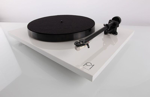 Platine vinyle REGA Planar 1