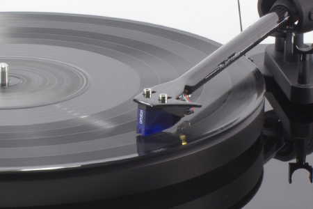 Platine vinyle Pro-Ject Debut Carbon 2M Blue Spéciale Edition