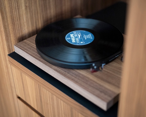 Platine vinyle Pro-Ject Debut Carbon EVO