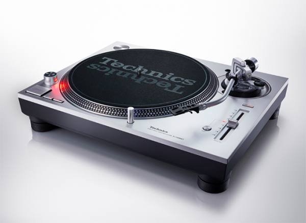 Platine vinyle Technics SL-1200 MK7