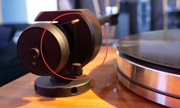 Focus sur l'antiskating de la platine vinyle