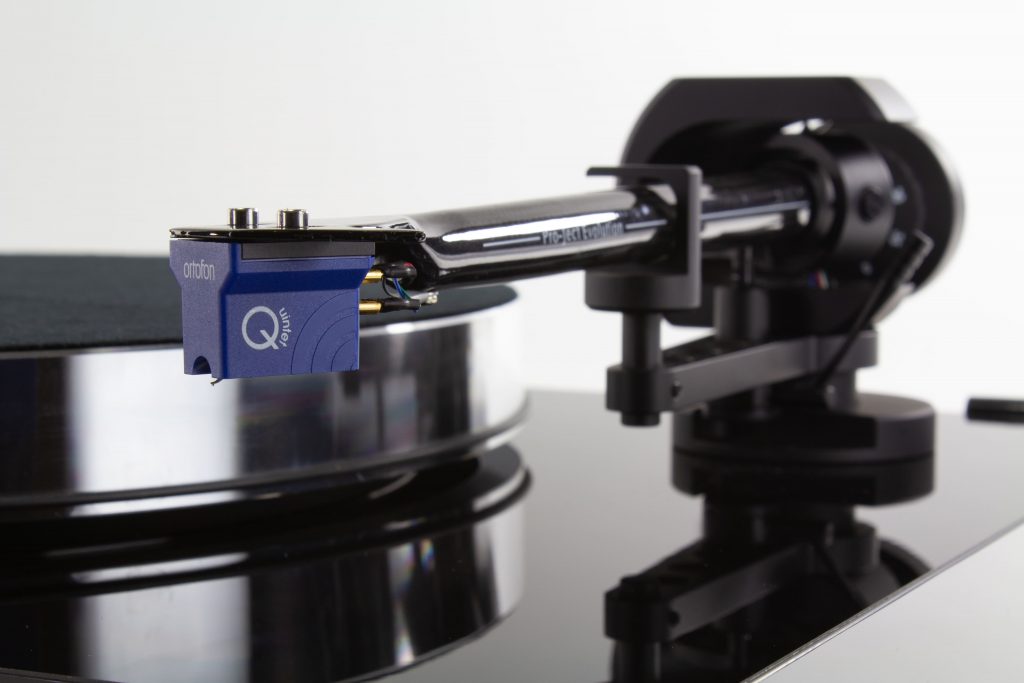 Pro-Ject X8 Piano close up cellule