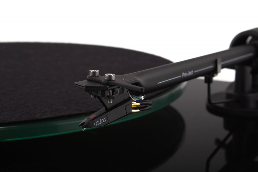 Platine vinyle Pro-Ject T1 Noir