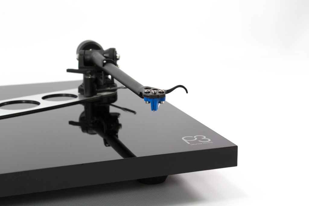 REGA Planar 3 Turntable with Elys 2 Cartridge - Black REGA Planar 3 Turntable with Elys 2 Cartridge - Black