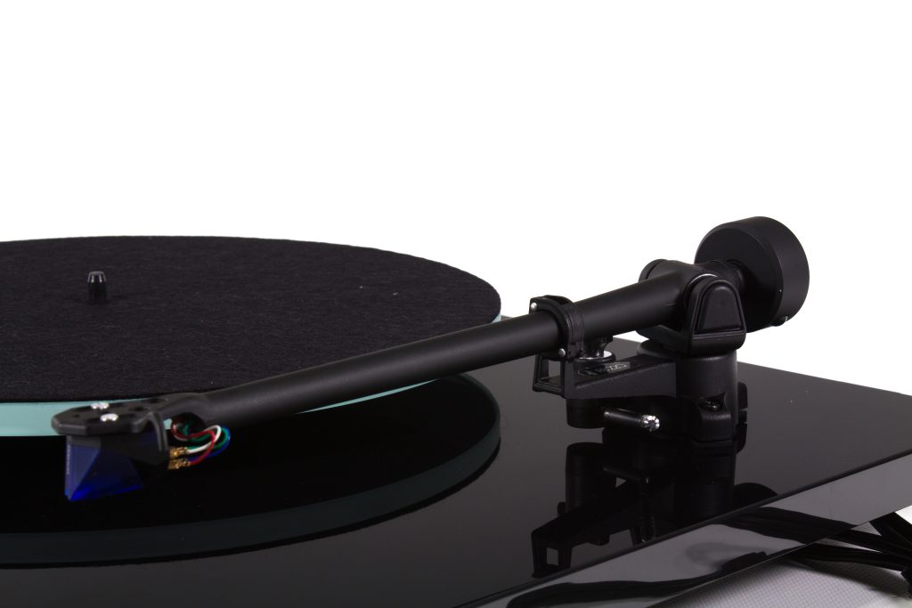 Rega Planar 2 - 2M Blue SE turntable