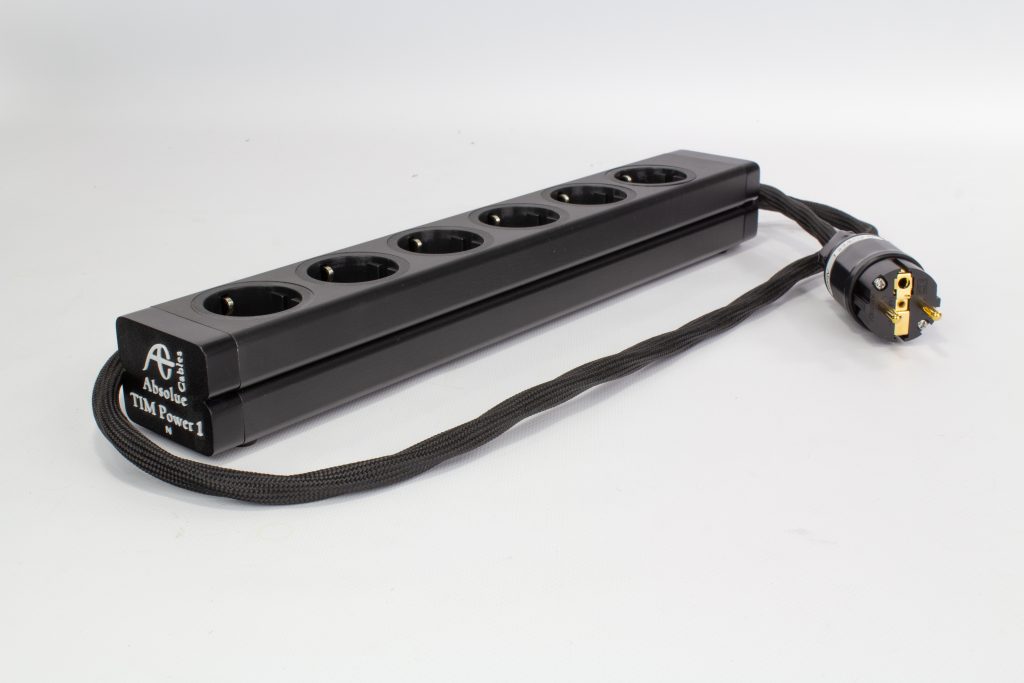 En savoir plus sur la barrette secteur Absolue Cable TIM Power 1 Barrette secteur Tim Power 1