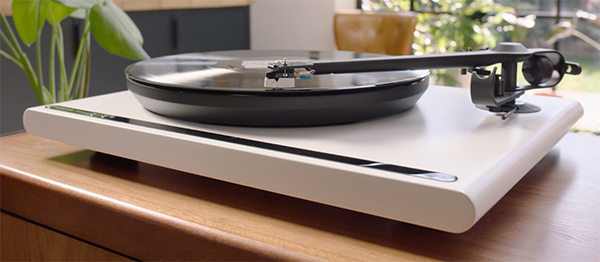 Roksan Attessa turntable