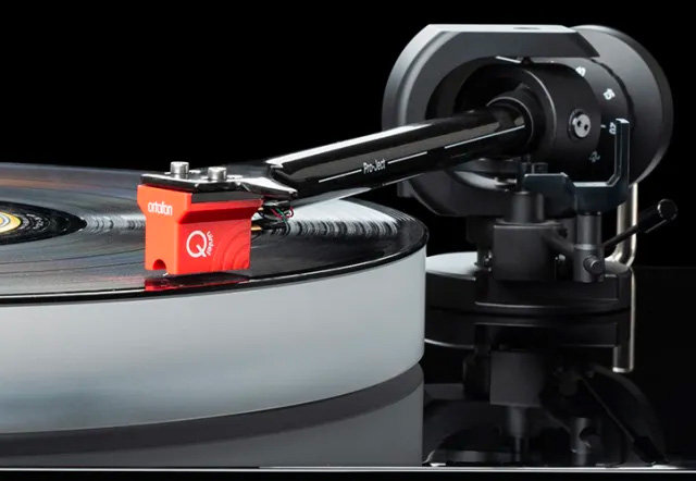 Retrouvez la platine vinyle Pro-Ject X2 B