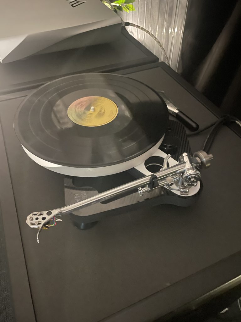 Platine vinyle Rega Naia