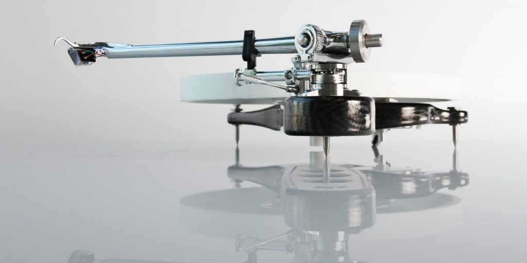 En savoir plus sur la platine vinyle Rega Naia Platine vinyle Rega Naïad