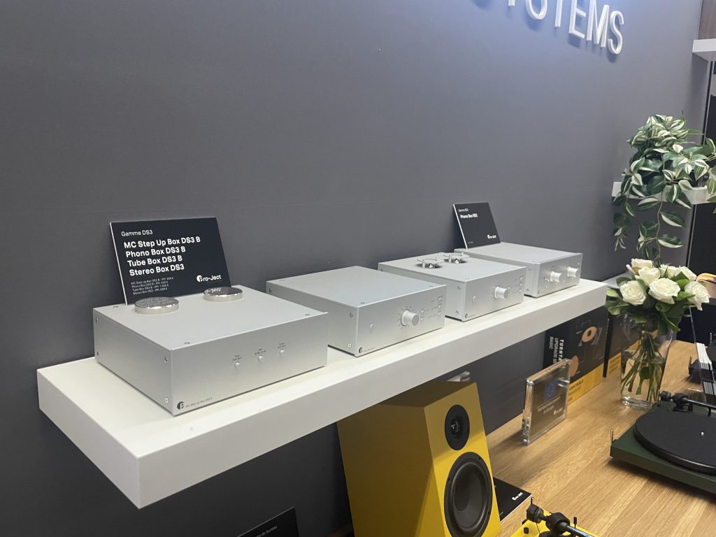 Nouvelle gamme d'électronique Pro-Ject avec la True Balanced Connexion Nouvelle gamme d'électronique Pro-Ject avec la True Balanced Connexion