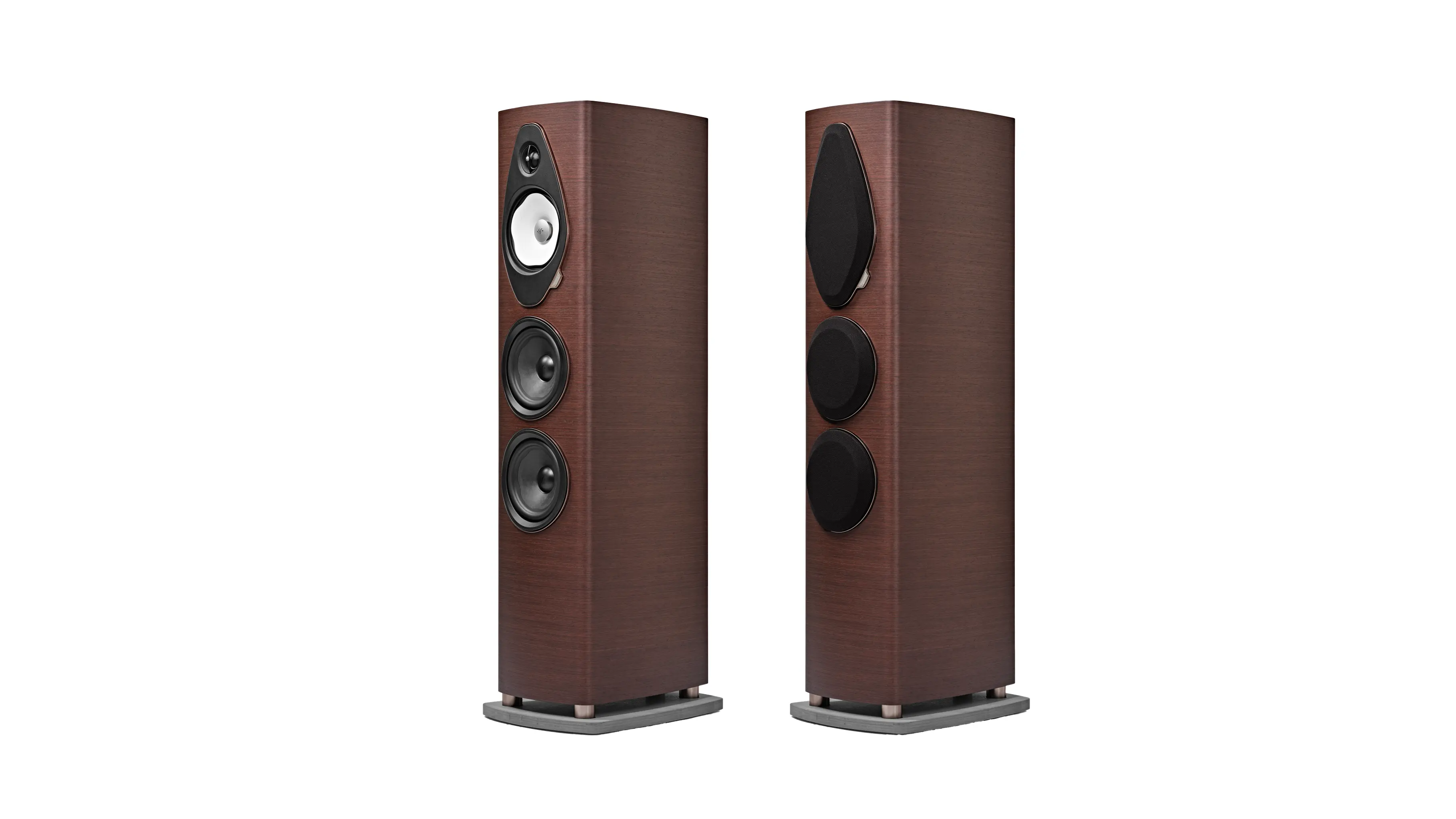 Paire d’enceintes colonnes Sonus Faber Sonetto VG2 finition wengé, vue de trois-quarts