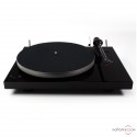 Pro-Ject Debut Carbon Record Master HiRes turntable