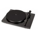 Pro-Ject Debut Carbon DC vinyl turntable