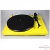 Pro-Ject Debut Carbon DC vinyl turntable Pro-Ject Debut Carbon DC vinyl turntable