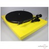 Pro-Ject Debut Carbon DC vinyl turntable Pro-Ject Debut Carbon DC vinyl turntable