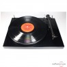 Pro-Ject Debut Carbon USB vinyl turntable
