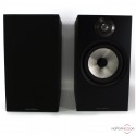 B&W 606 bookshelf speakers