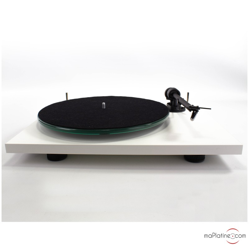  Pro-Ject T1 BT Turntable with Built-in Preamp and Wireless  Audio Transmitter (Satin Walnut) : Electronics