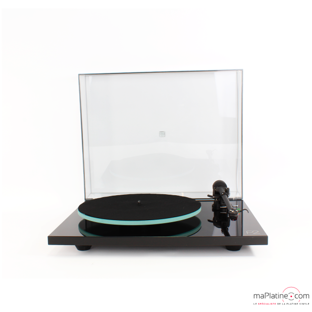 Rega Planar 2 ND3 Black turntable Rega Planar 2 ND3 Black turntable