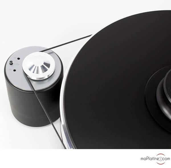 RPM9 Carbon manual turntable