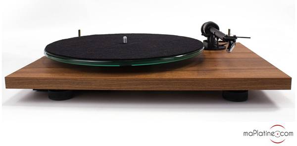 Pro-Ject THE CLASSIC EVO Platine Vinyle Audiophile avec Bras 9 En