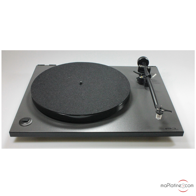 La platine Rega RP1